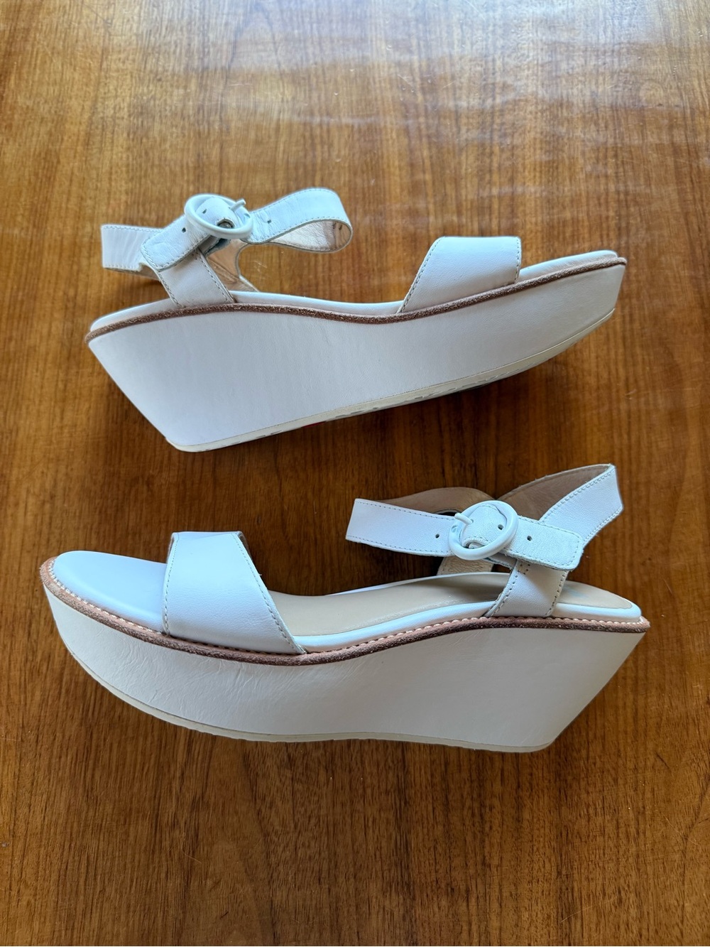Camper Damas White Leather Wedge Sandals